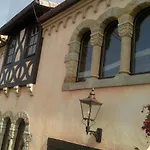 Апартаменты Interessante Wachstube Fuer 6 Pers Im Rittergut Bei Dresden Wachau