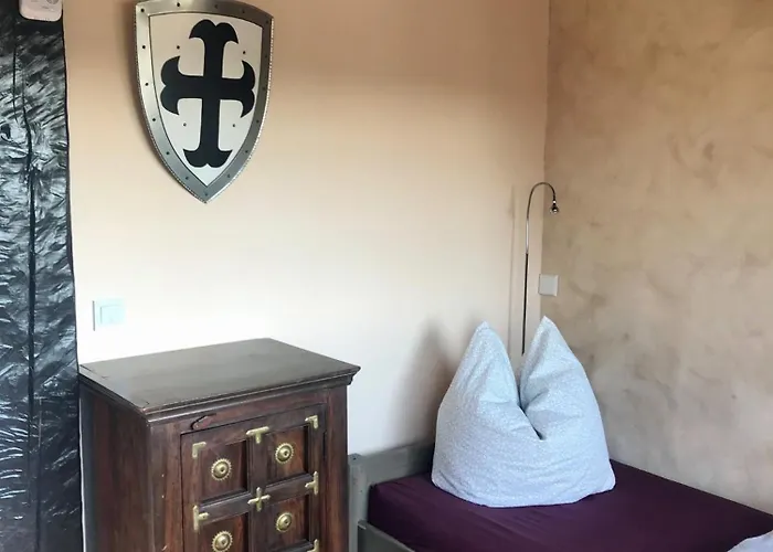 Wachstube Fuer 6 Pers Im Rittergut Bei Dresden Appartement